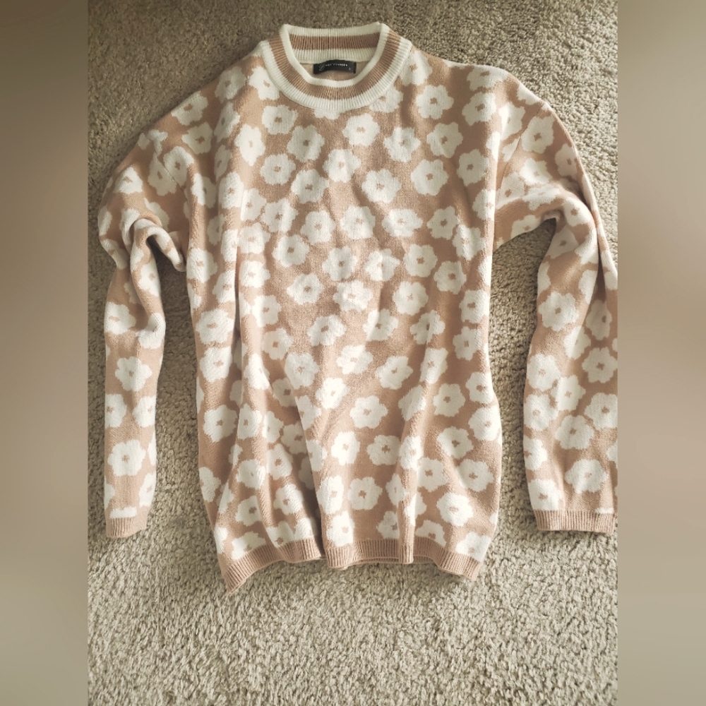 Flower sweater